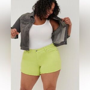 Torrid 5” Vintage Stretch MidRise Shorts